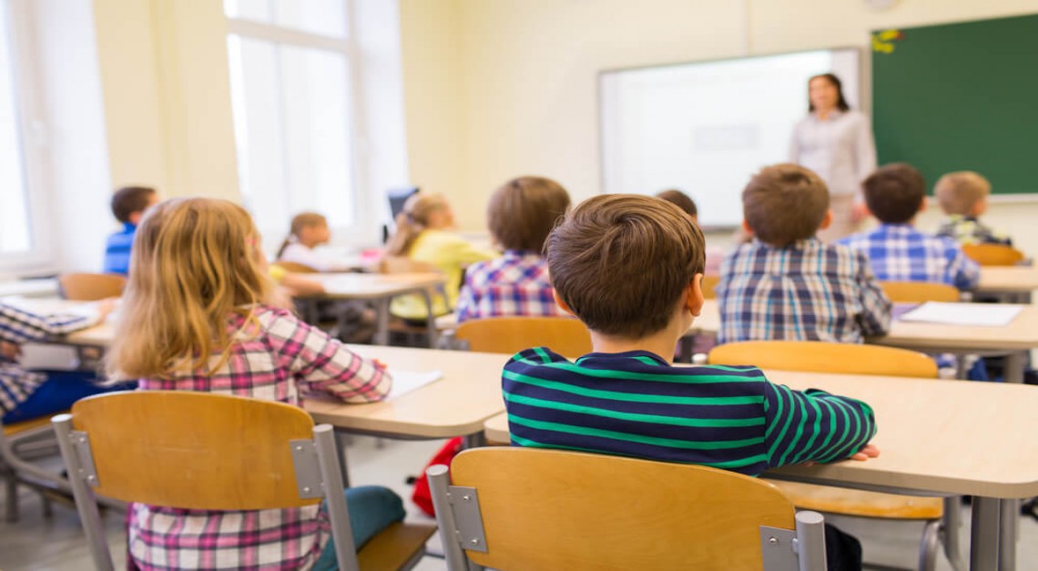 Ano letivo 2020/2021. Manuais escolares gratuitos e regresso às aulas entre 14 e 17 de setembro