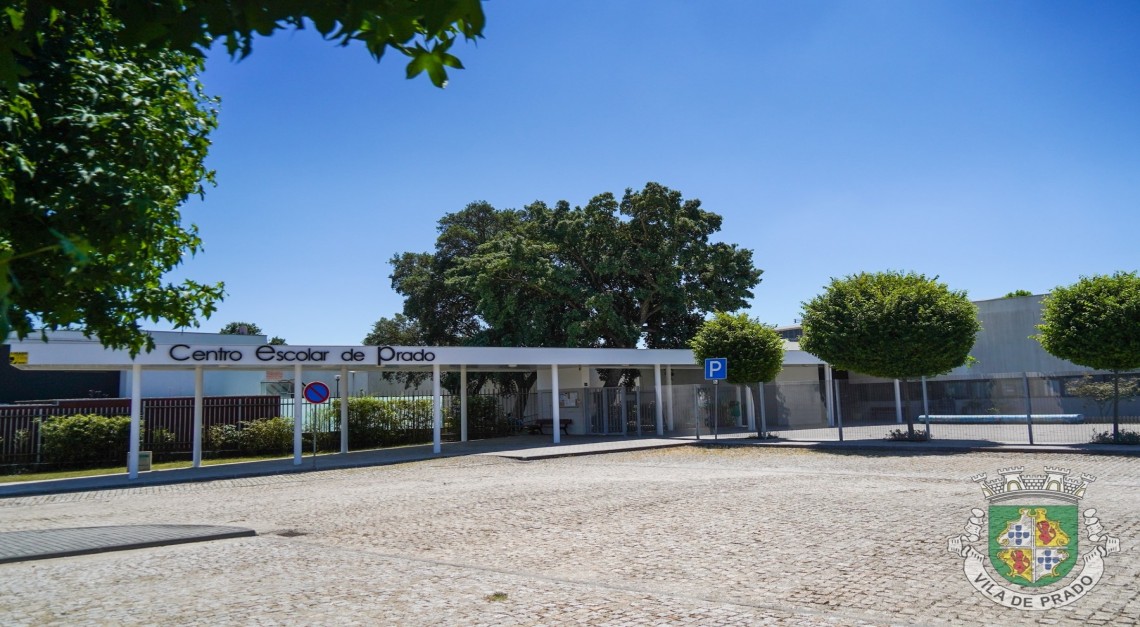 Agrupamento de Escolas de Prado doa cabazes de leite